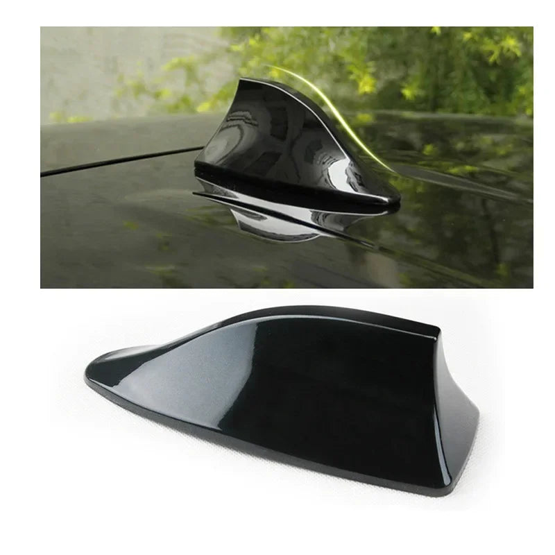 Antenă Auto cu Aripioaă de Rechin – Radio FM/AM, Design Sportiv, Universal, ABS